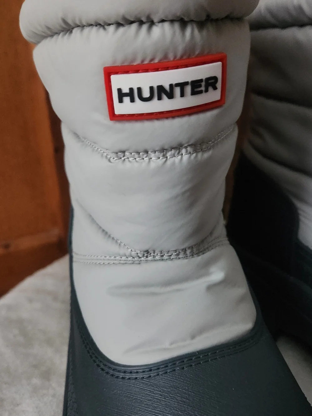 Hunter Intrepid Women's Short Winter Rain Boots With Quilted Upper Size 9